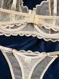 New hollow perspective gathered sexy wave lace underwear set